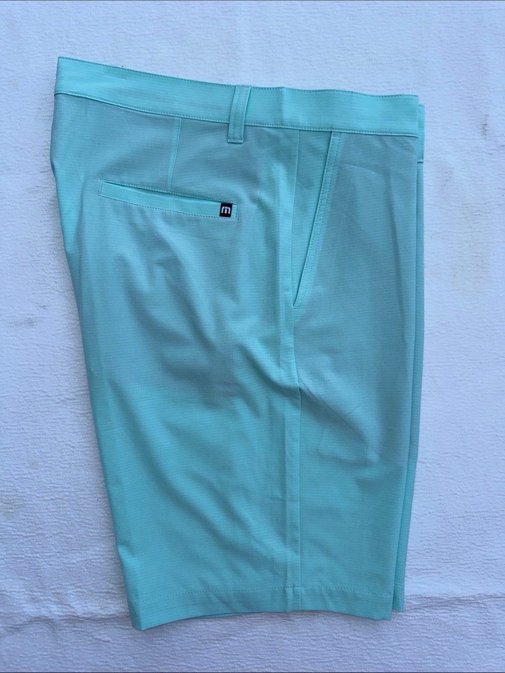 NWT Travis Matthews Men's Mint Performance Shorts - Premium Casual Shorts 34